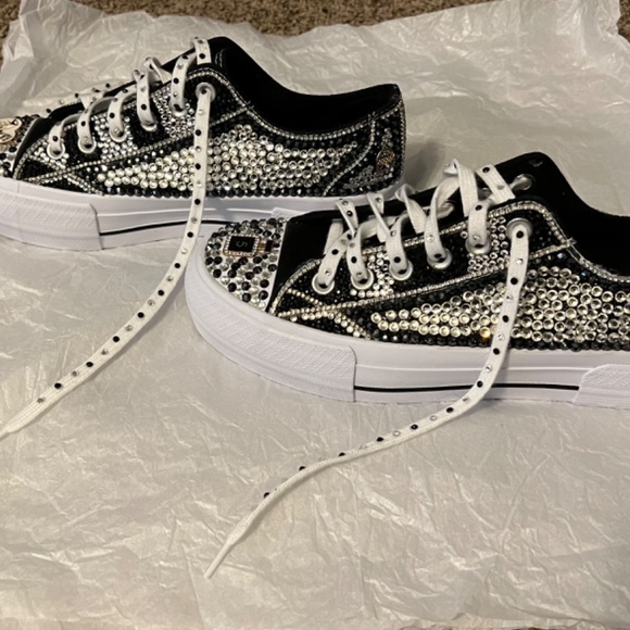 Black & White Rhinestone Shoes - Picture 7 of 7